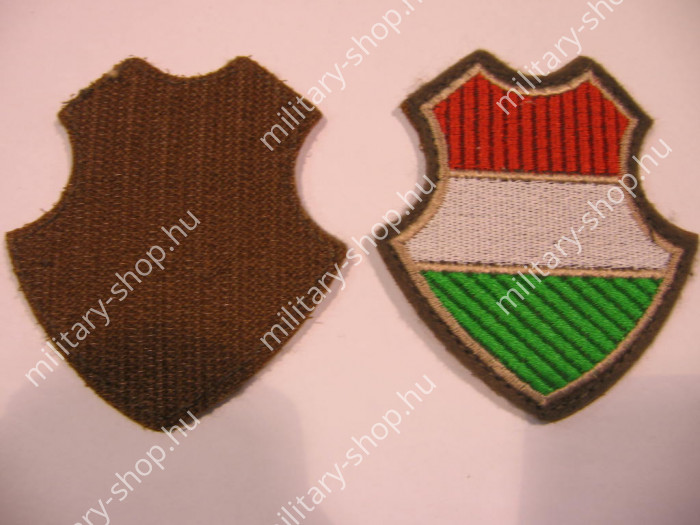 katonai ruházat felszerelés katonai bolt üzlet army shop military shop army store budapest salgótarján mich 2000 kevlár sisak magyar honvédség afganisztáni misszió rohamsisak katonai rangjelzés rendfokozati jelzés hungary mellkasfelirat sivatagi pajzs fel