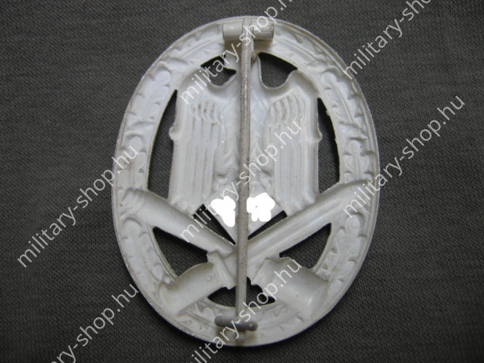általános rohamjelvény német katonai kitüntetések második világháború II.világháború katonai ruházat felszerelés katonai bolt üzlet army shop army store military shop budapest salgótarján nógrád megye katonai régiségek