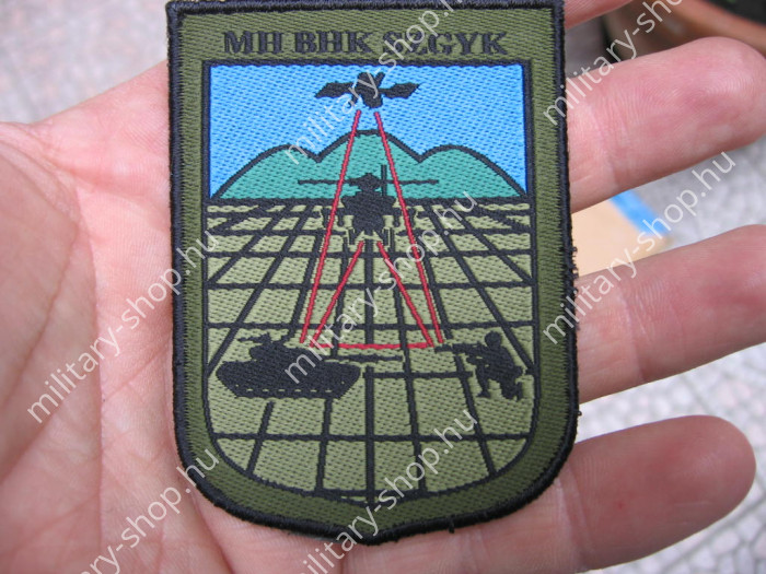 mh magyar honvédség bhk szgyk központ francia angol nato német usa baret barett lövész ejtőernyős felvarró katonai bolt üzlet army shop store in budapest