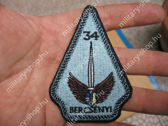 mh magyar honvédség 34. bercsényi  francia angol nato német usa baret barett lövész ejtőernyős felvarró katonai bolt üzlet army shop store in budapest