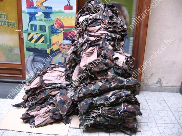 magyar 4 szín terep 90 m 90m 93m 93 m 2000m 2000 m erdei terep katonai ruházat nadrág zubbony katonai ruházat felszerelés katonai bolt üzlet army shop store in budapest