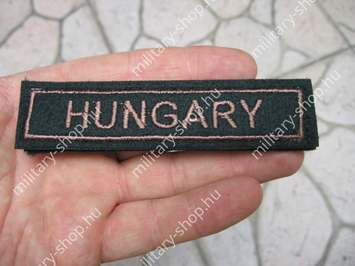 katonai bolt üzlet army shop military shop army store budapest  magyar honvédség katonai rangjelzés rendfokozati jelzés hungary mellkasfelirat sivatagi pajzs fel