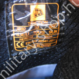 jcb katonai bakancs munkavédelmi bakancs surranó ruházat felszerelés  katonai bolt üzlet army shop store military shop store in  budapest