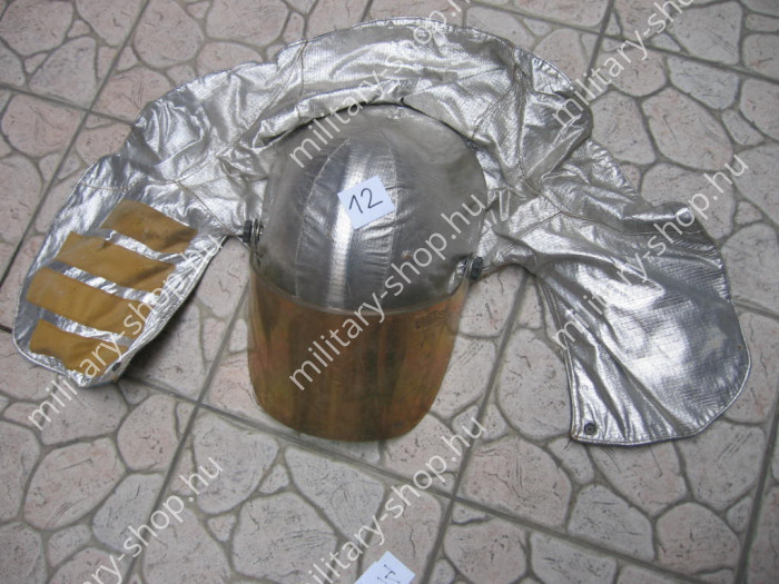bullard tűzöltó sisakok amerikai tűzoltó sisak bőr katonai alsó nadrág aláöltözet alá öltözet katonai ruházat felszerelés katonai bolt üzlet army military shop store in budapest