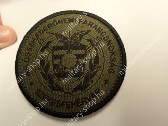 magyar katonai felvarró székesfehérvár  jelzés katonai bolt üzlet military shop store army shop store budapest magyar katonai felvarrók deszantos ejtőernyős desszantos mellkas osztályjelzés deszantos ejtőernyős felvarró