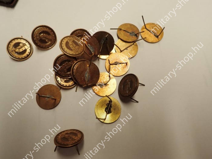 magyar katonai fém paroli fegyvernemi jelzés katonai bolt üzlet military shop store army shop store budapest magyar katonai felvarrók deszantos ejtőernyős desszantos mellkas osztályjelzés deszantos ejtőernyős felvarró