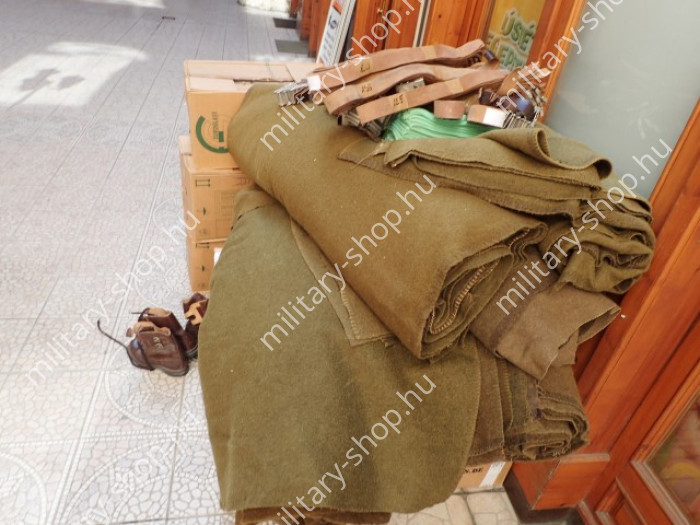 mh lópokróc, magyar honvédség katonai takaró  használt  magyar honvédség katonai ruházat felszerelés  katonai felszerelés katonai bolt üzlet army shop store miliotary shop store in budapest