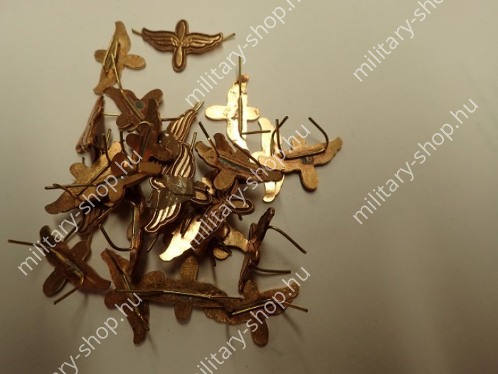 magyar katonai fém paroli fegyvernemi jelzés katonai bolt üzlet military shop store army shop store budapest magyar katonai felvarrók deszantos ejtőernyős desszantos mellkas osztályjelzés deszantos ejtőernyős felvarró