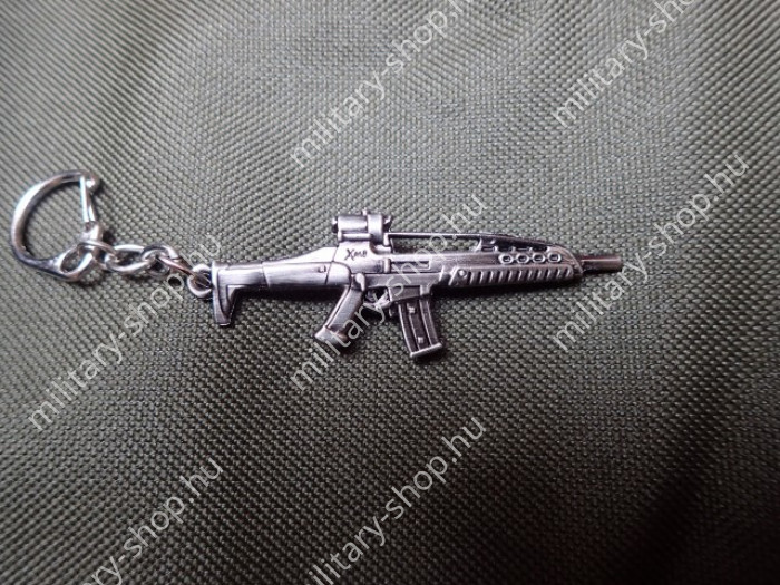 steyr aug m-4 m-16 luger p-38 kulcstartó katonai felszerelés ruházat német amerikai angol katonai bakancs katonai bolt üzlet army shop store military shop store in budapest steyr aug m-4 m-16 luger p-38 kulcstartó katonai felszerelés ruházat német amerikai angol katonai bakancs katonai bolt üzlet army shop store military shop store in budapest