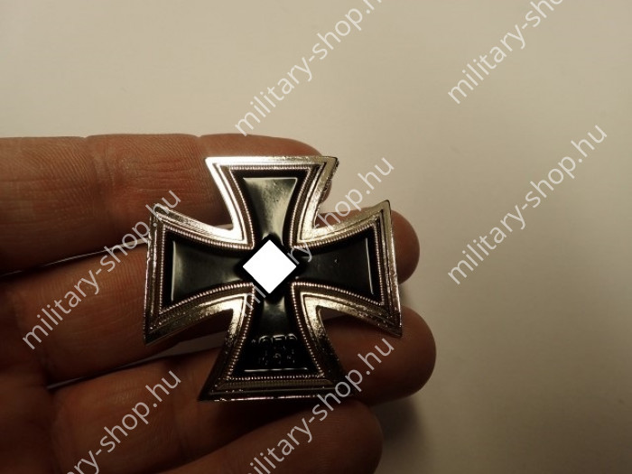 I.II.osztályú vaskereszt lovagkereszt német katonai kitüntetések II.világháború katonai régiségek wehrmacht ii.osztályú vaskereszt lovagkereszt heinz guderian model peipper tigris királytigris párduc panzer IV V I.II.osztályú vaskereszt lovagkereszt német katonai kitüntetések II.világháború katonai régiségek wehrmacht ii.osztályú vaskereszt lovagkereszt heinz guderian model peipper tigris királytigris párduc panzer IV V