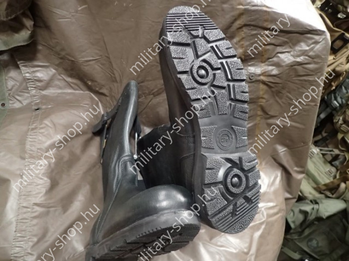 katonai box mentős haix meindl bw hegyivadász ejtőernyős lowa magnum btes swat blackhavk belleville panama bakancs cipőtisztító készlet vezelines box boksz katonai bolt üzlet army shop store military shop store in budapest asia centerbw bundeswehr tengeré katonai box mentős haix meindl bw hegyivadász ejtőernyős lowa magnum btes swat blackhavk belleville panama bakancs cipőtisztító készlet vezelines box boksz katonai bolt üzlet army shop store military shop store in budapest asia centerbw bundeswehr tengeré