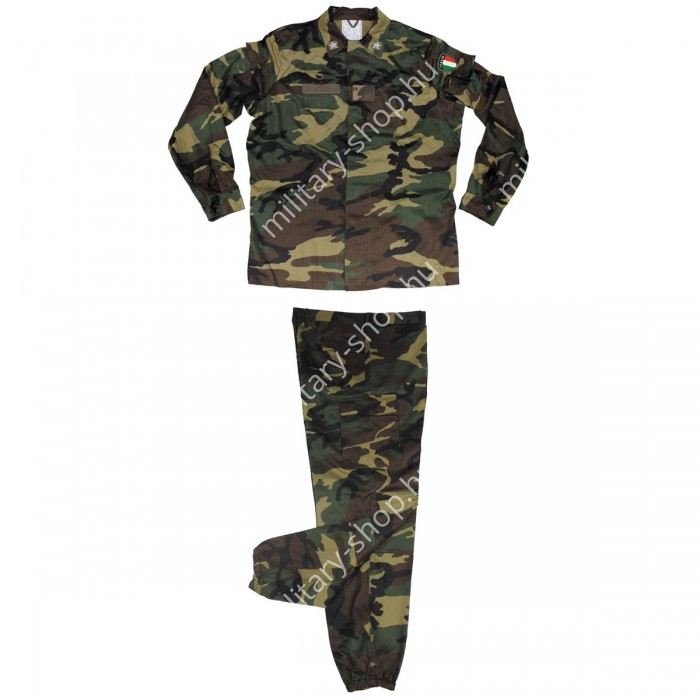 amerikai olasz katonai gyakorló ruházat felszerelés katonai bolt üzlet army shop store military shop store in budapest olasz vegetato vegetátó zubbony nadrág digitális terepszín amerikai olasz katonai gyakorló ruházat felszerelés katonai bolt üzlet army shop store military shop store in budapest olasz vegetato vegetátó zubbony nadrág digitális terepszín