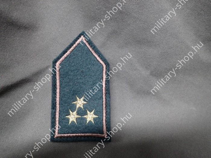 magyar honvédség mh rangjelzés rendfokozat közlegény  pólóra nyakra zubbonyra sapkára törzsőrmester főtörzs hadnagy főhadnagy százados tiszti katonai bolt üzlet army shop store military shop store in budapest