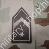 magyar honvédség mh rangjelzés rendfokozat őrmester pólóra nyakra zubbonyra sapkára törzsőrmester főtörzs hadnagy főhadnagy százados tiszti katonai bolt üzlet army shop store military shop store in budapest