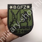 ÚJ4869, MH 24.BORNEMISSZA G.FELDERÍTŐ ZÁSZLÓALJ,ZÖLD-FEKETE,EREDETI ,ÚJ