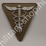 ÚJ5047,EGÉSZSÉGÜGYI HÁROMSZÖG, COYOTE, PVC PATCH , ÚJ