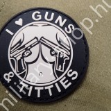 ÚJ4928, GUNS & TITTLES PVC PATCH FEKETE-COYOTE , ÚJ ( 3 )