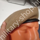 magyar katonai gyakorló szolnok speciális erők baret barett  kármin piros ensz kék búzavirág kék sapka barett fém jelzéssel marpat desert woodland acu ucp dcu dpm ddpm flactarn booney sapka cap katonai bolt üzlet army shop store military shop store in bud