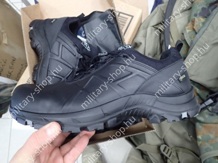 katonai bakancs surranó katonai bevetési taktikai swat vibram talpú gora-tex dzsungel panma ejtőernyős bakancs katonai bolt üzlet army shop store military shop on budapest katonai bakancs surranó katonai bevetési taktikai swat vibram talpú gora-tex dzsungel panma ejtőernyős bakancs katonai bolt üzlet army shop store military shop on budapest