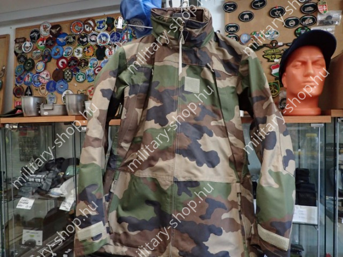 gore-tex goretex gore tex katonai kabát dzseki nadrág esővédő felső katonai bolt üzlet army shop store  military surplus in budapest