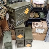 ÚJ5338, DÁN -U.S. LŐSZERES LÁDA HASZNÁLT , KIVÁLÓ ÁLLAPOT , ZÖLD , FÉM, 0.50 CAL ( 12,7-ES MÉRETŰ )